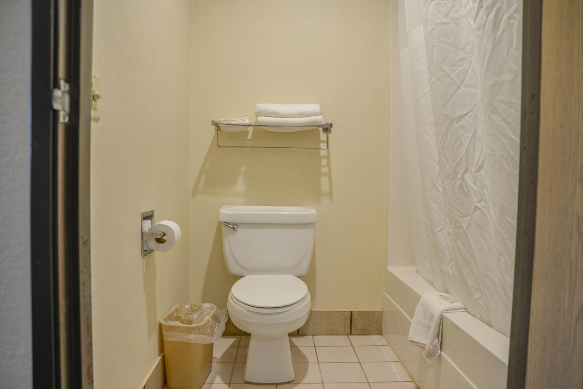 Days Inn By Wyndham Mount Vernon Εξωτερικό φωτογραφία