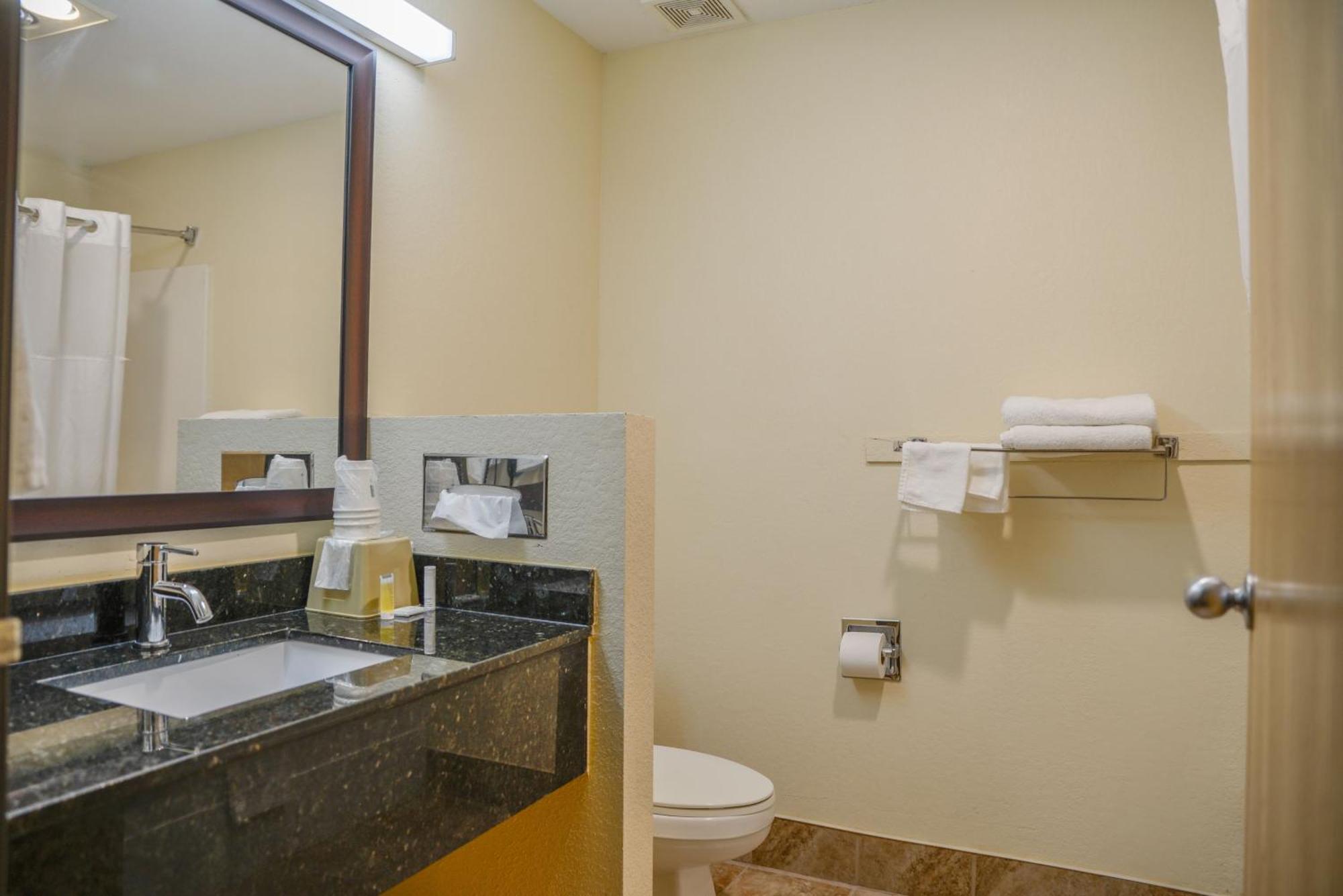 Days Inn By Wyndham Mount Vernon Εξωτερικό φωτογραφία