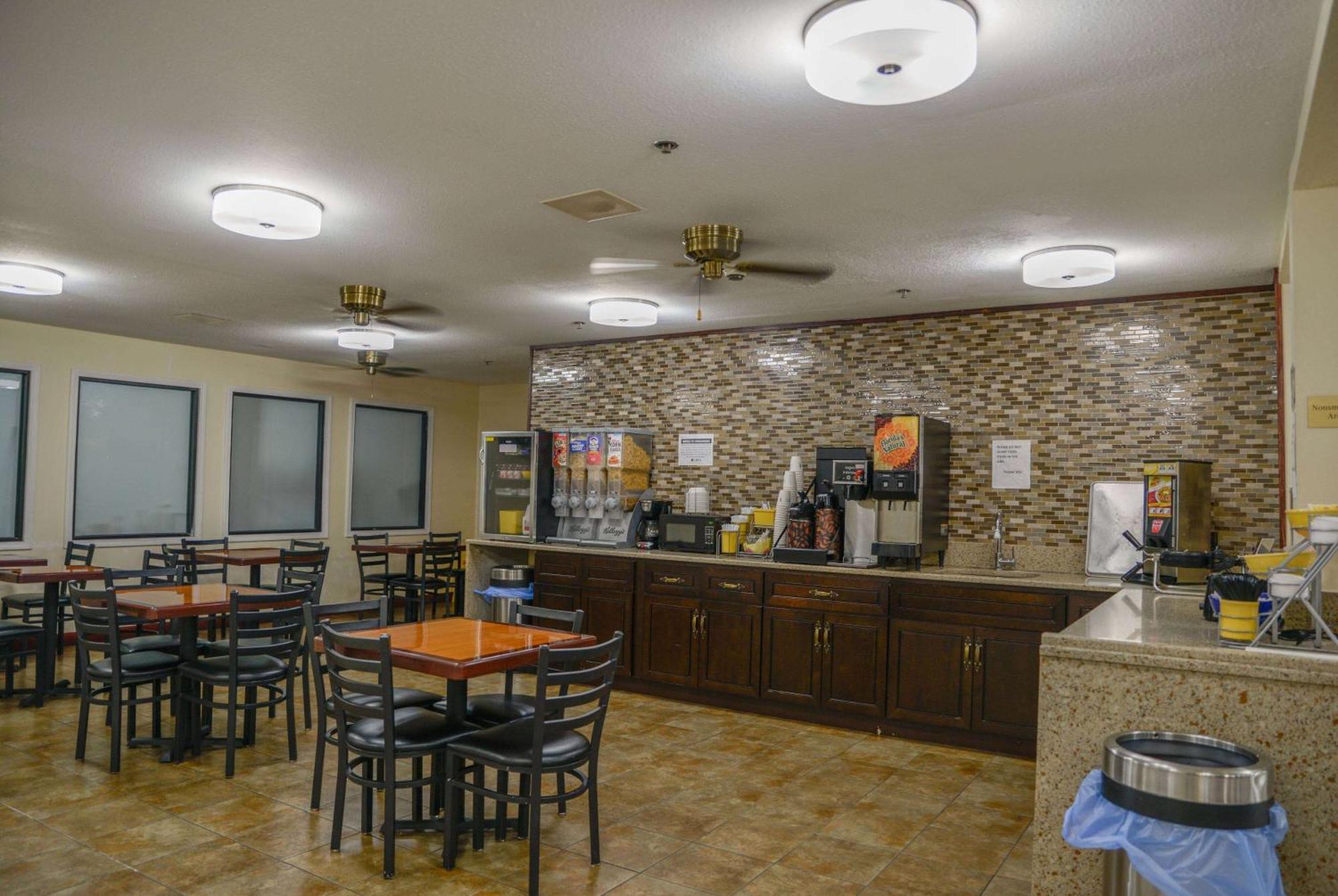 Days Inn By Wyndham Mount Vernon Εξωτερικό φωτογραφία
